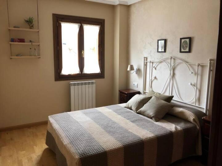 Casa Sendacomodidad Y Descanso Sallent De Gallego Ngoại thất bức ảnh
